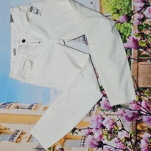 Vans White Distressed Skinny Fray Hem Jeans Size 1/25 NWT‎